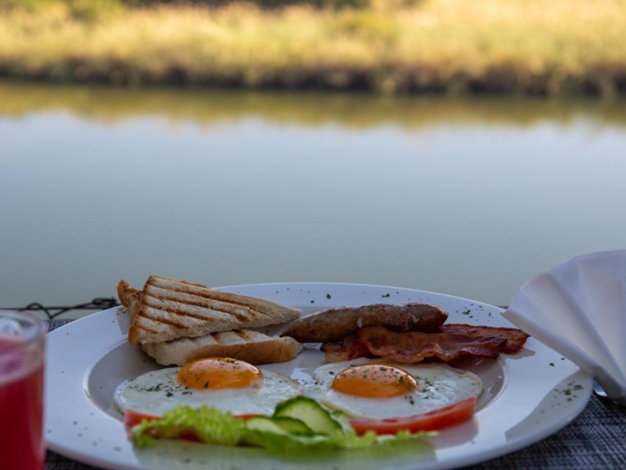 Kayova River Lodge Ndiyona Dış mekan fotoğraf